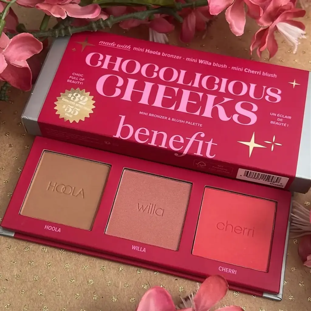 benefit CHOCOLICIOUS CHEEKS Highlighter
