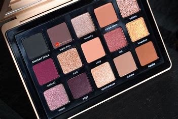 NATASHA EYESHADOW PALETTE