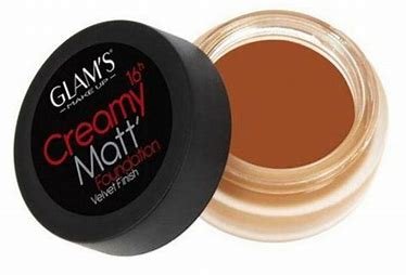 GLAMS  FOUNDATION Creamy MATT