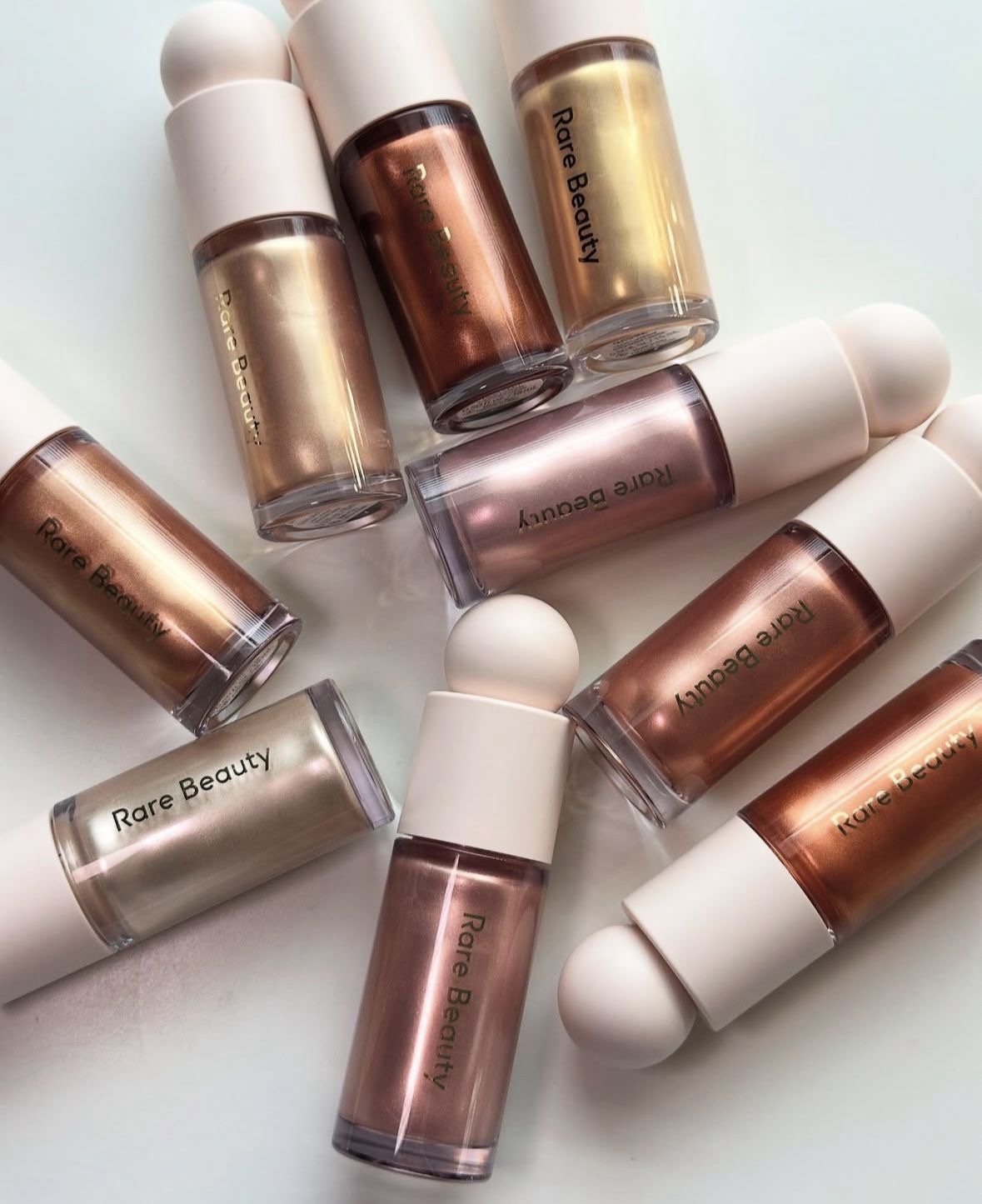RARE BEAUTY HIGHLIGHTER