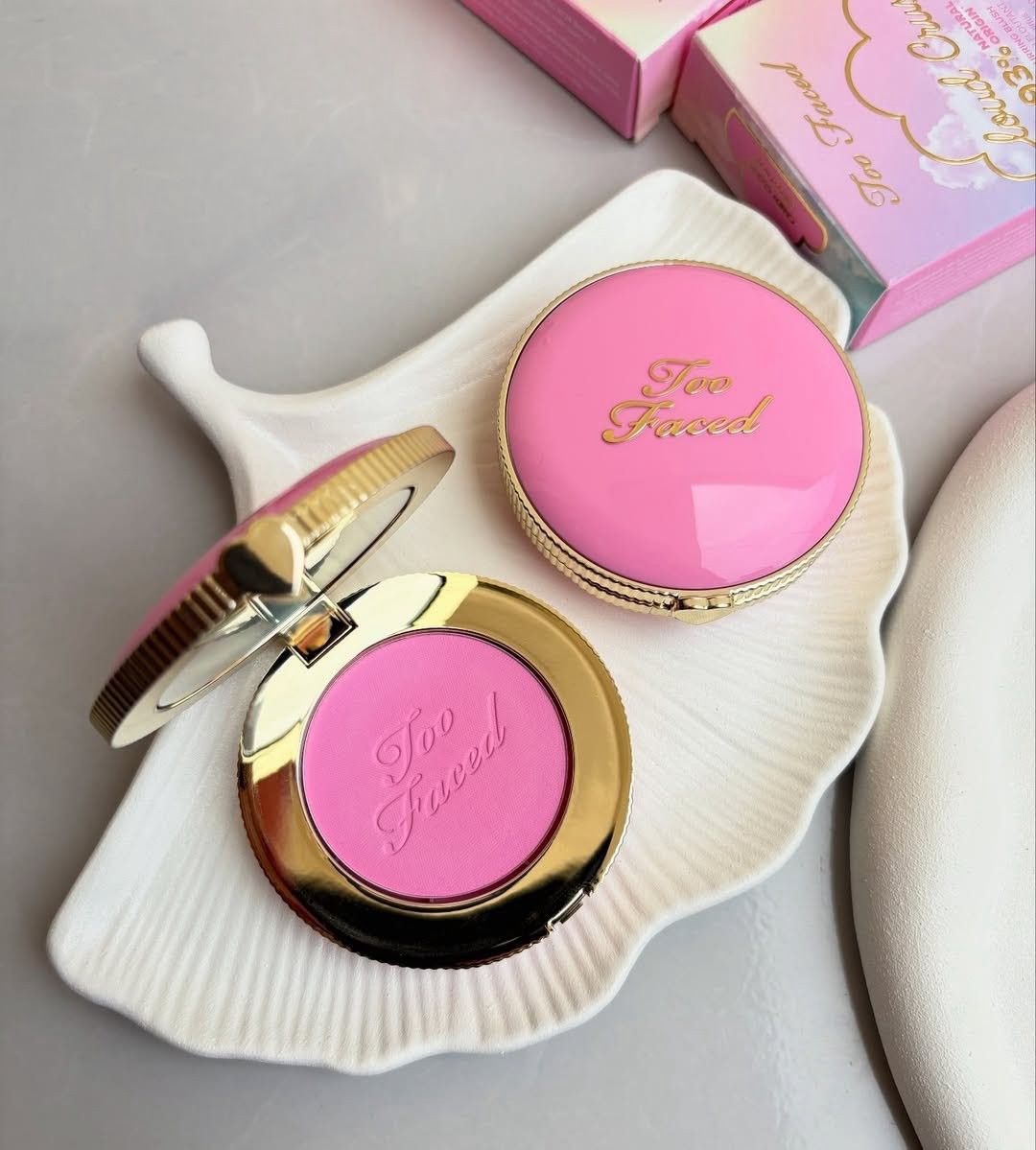 TOO FACED POWDER BLUSH