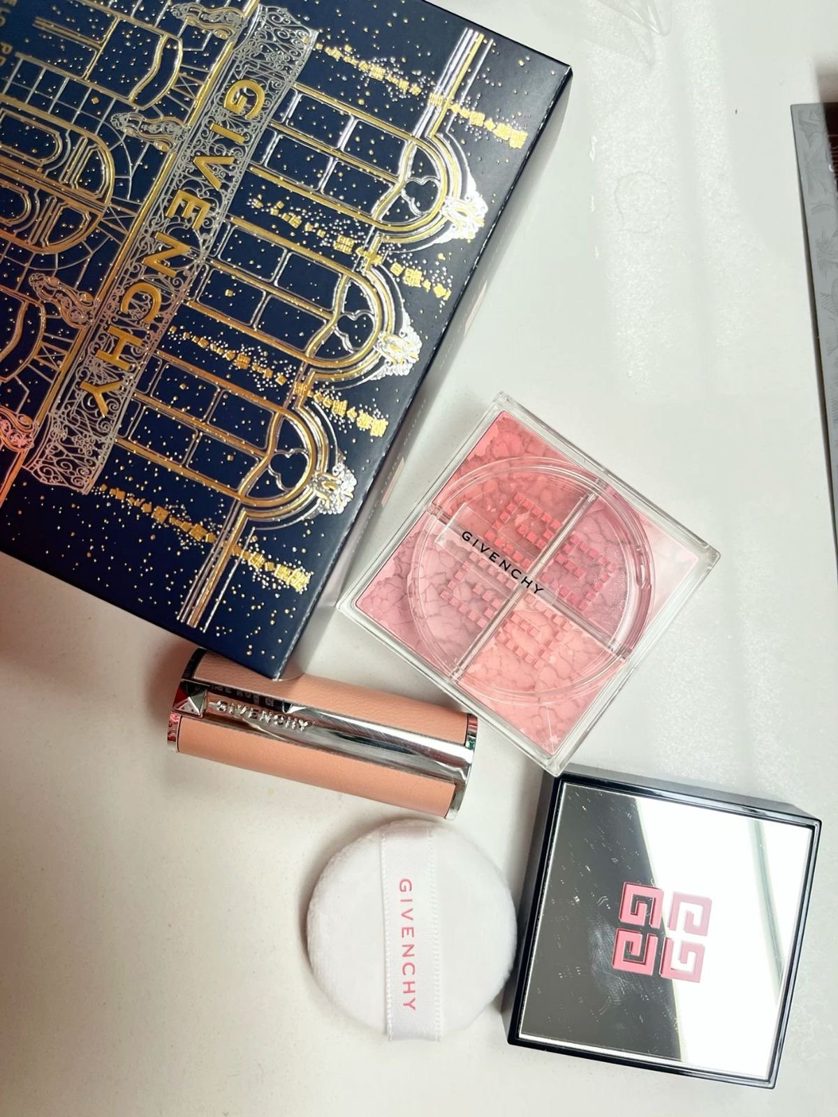 Givenchy Mini Blush & Lip Balm Set