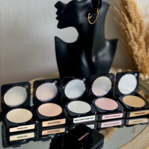 Huda Beauty pressed power - banna bread