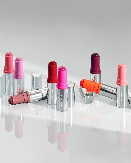 HAUS LABS BLUSH -Glassy Rosette