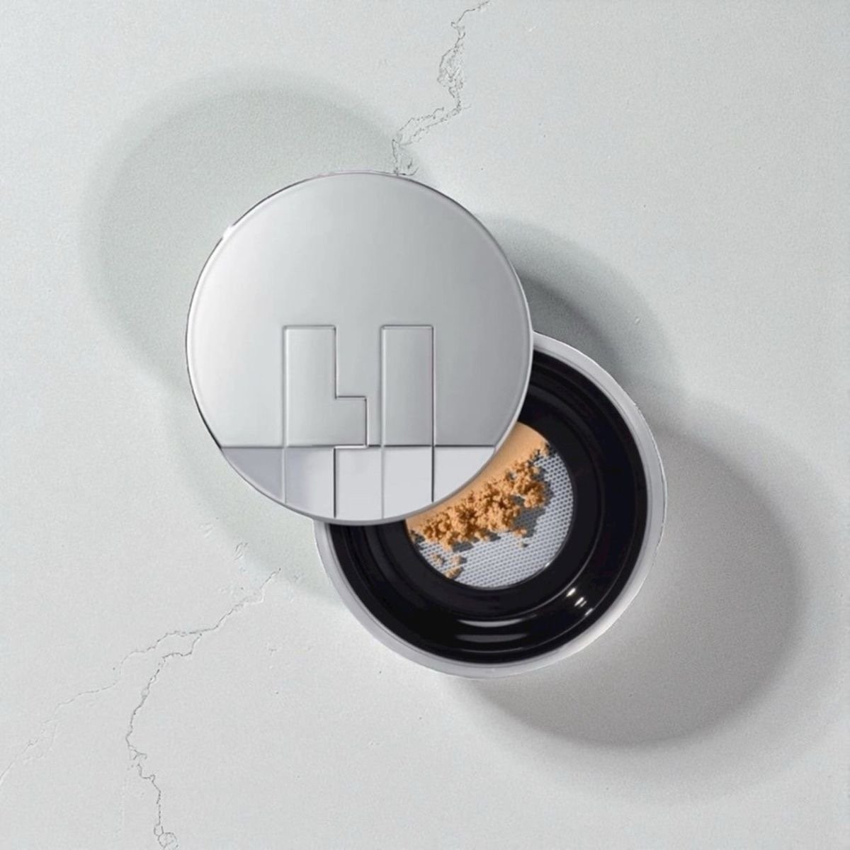 HAUS LABS Loose Setting powder - shade GOLDEN