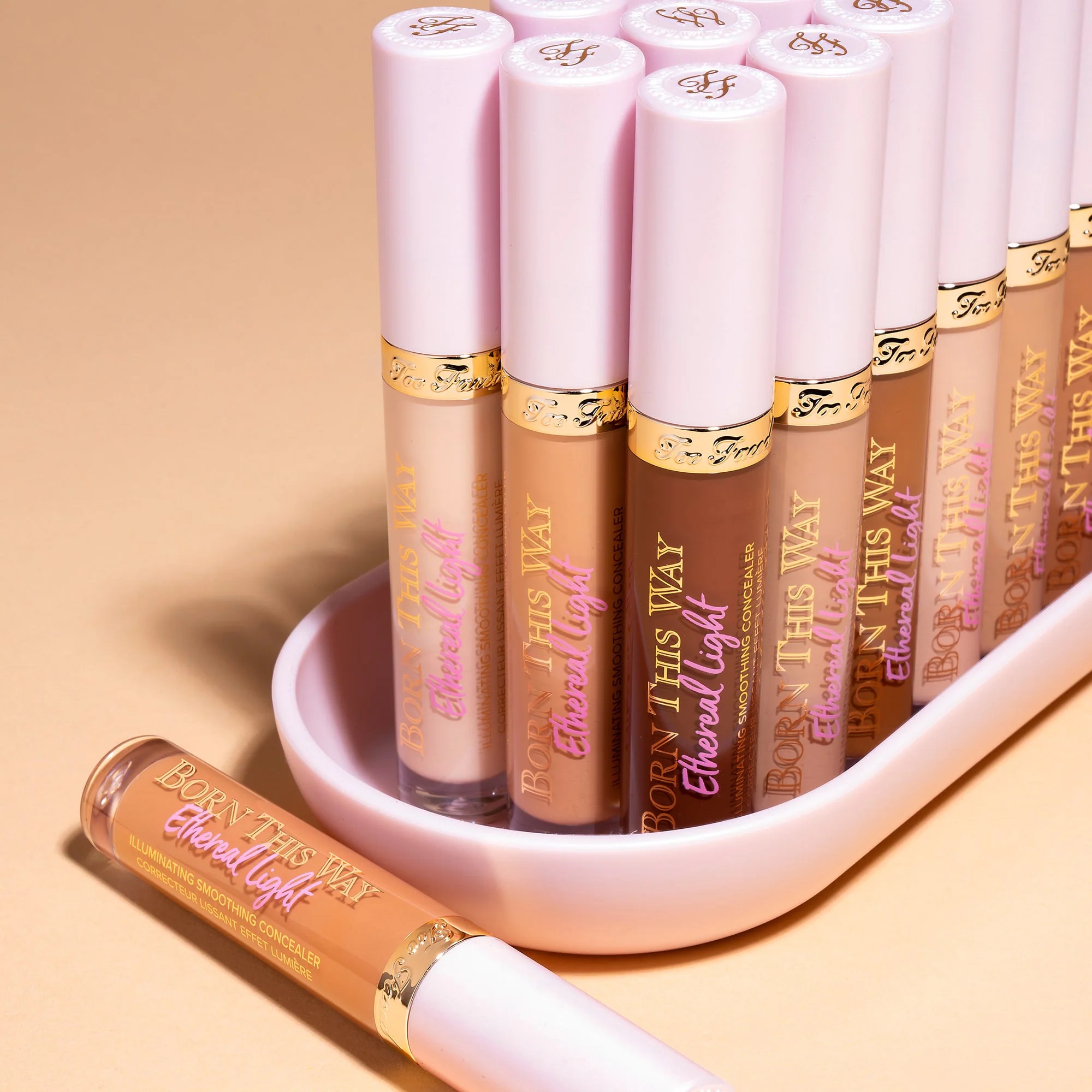 TOO FACED BORN THIS WAY Ethereal light